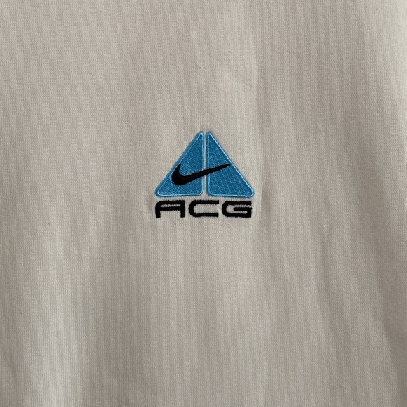 Nike ACG Men’s White Long Sleeve Shirt Size XL - Picture 2 of 5